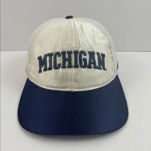 Nike Team Sports Vintage University Of Michigan Wolverines Hat